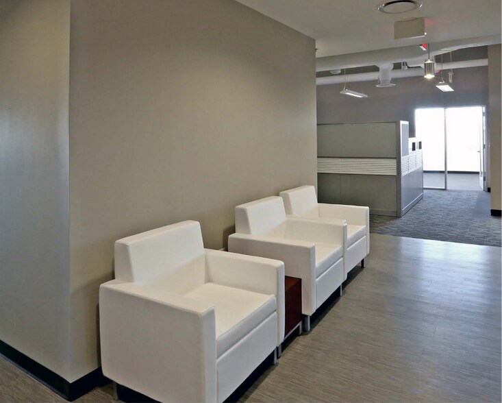 More Photos Of 10718 Richmond Hwy, Lorton Office For Lease