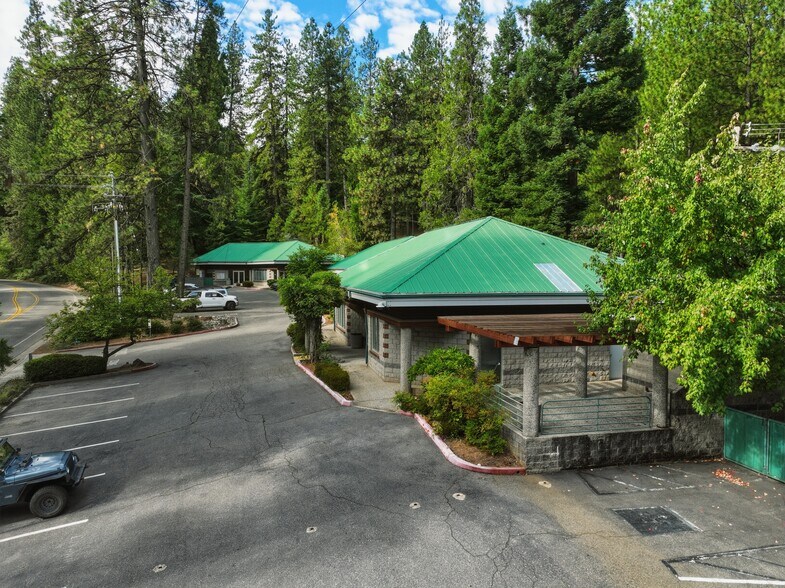 More Photos Of 112 Nevada City Hwy, Nevada City Office For Sale