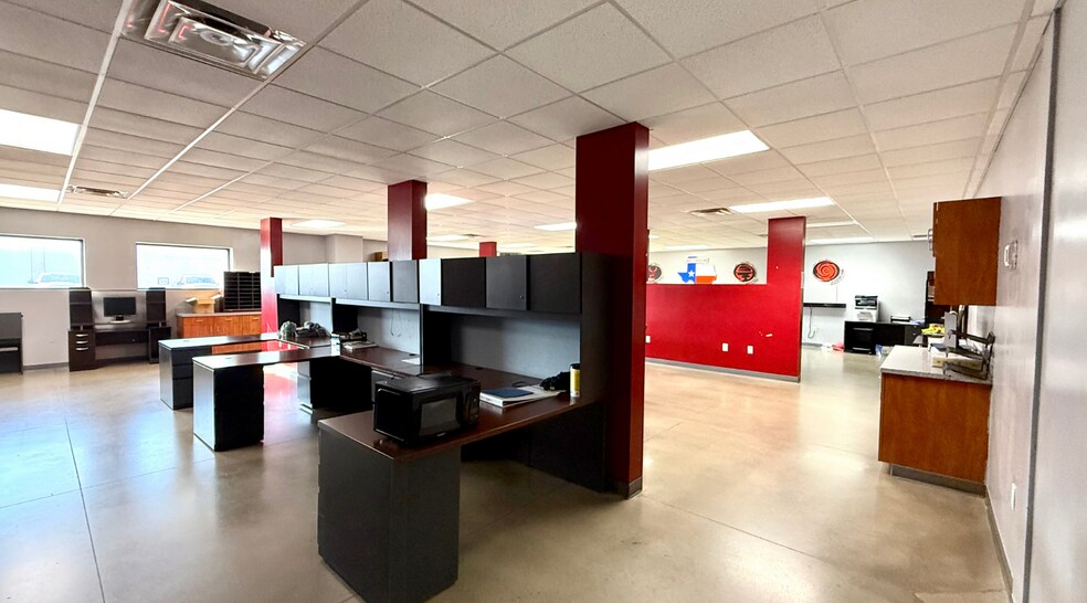 More Photos Of 6300 E Interstate 20, Midland Industrial For Sale