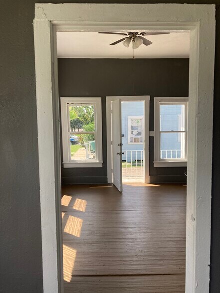 More Photos Of 201 E Washington Ave, Harlingen Apartments For Sale