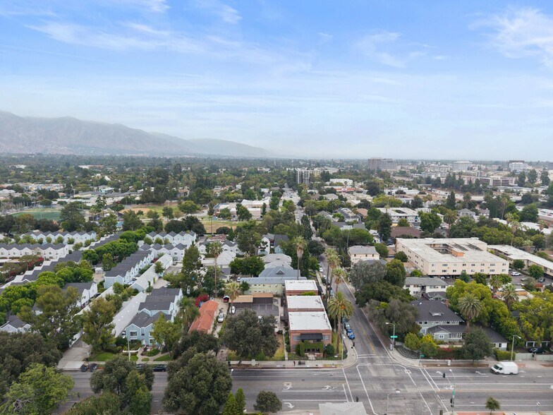 More Photos Of 239 E Villa St, Pasadena Apartments For Sale