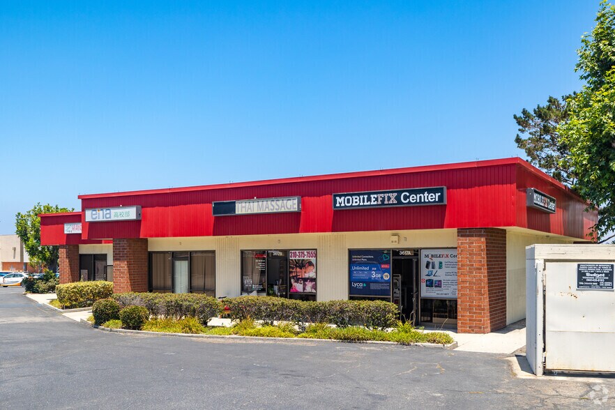 More Photos Of 3617-3633 Pacific Coast Hwy, Torrance Freestanding For Lease