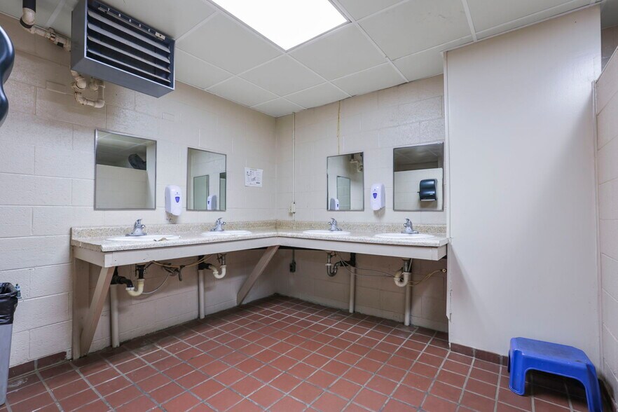 More Photos Of 5734 Durbin Rd, Bellville Specialty For Sale