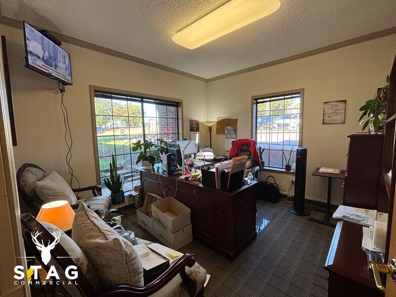 More Photos Of 701 Carroll Blvd, Denton Loft Creative Space For Lease