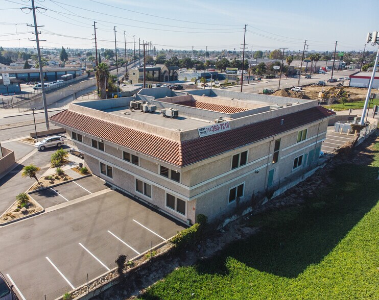 More Photos Of 7111 Garden Grove Blvd, Garden Grove Office For Lease