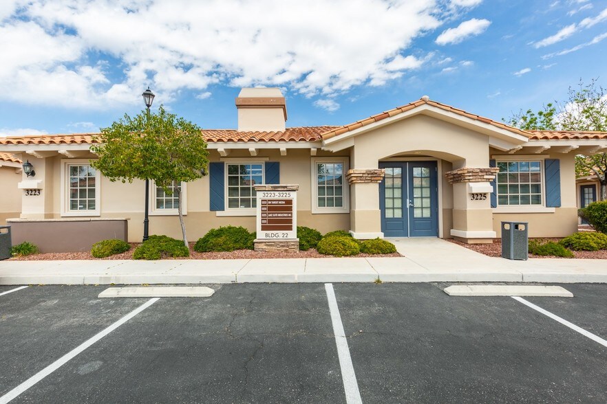 More Photos Of 3223 E Warm Springs Rd, Las Vegas Office For Lease