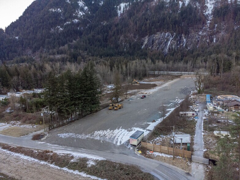 More Photos Of 61934 Estell Rd, Hope Land For Lease