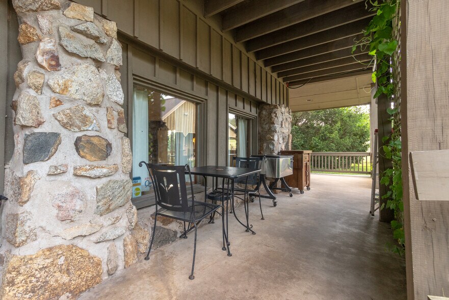 More Photos Of 2071 Baus Rd, East Greenville Sports And Entertainment For Sale