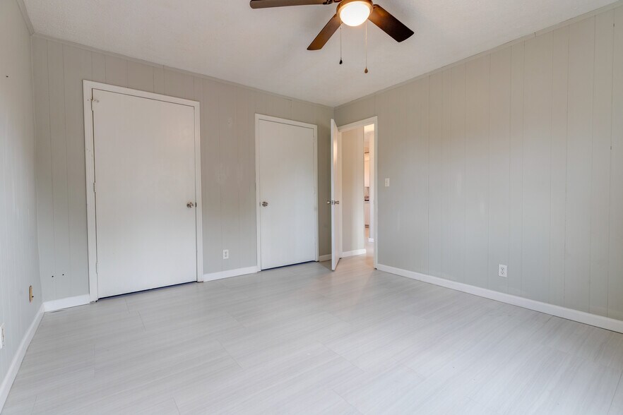 452 Ashe Ave, New Johnsonville, TN 37134 Apartments For Sale