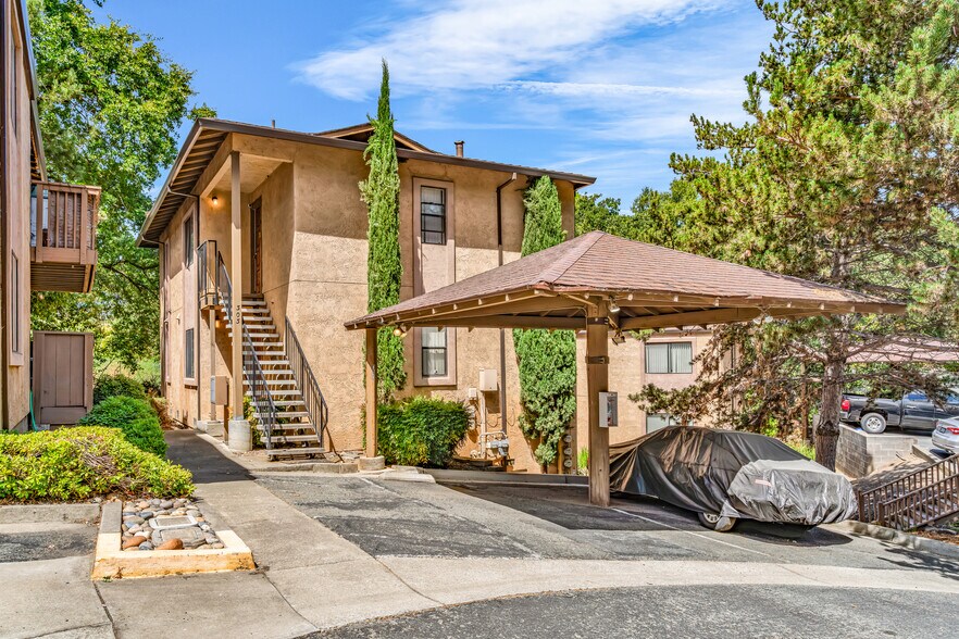 More Photos Of 301 Country View Ln, Pleasant Hill Apartments For Sale