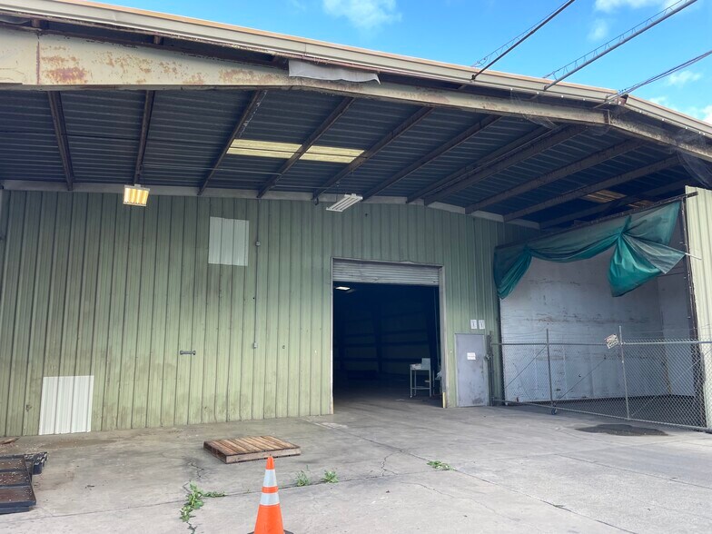 More Photos Of 420 S 2nd St, Patterson Warehouse For Lease