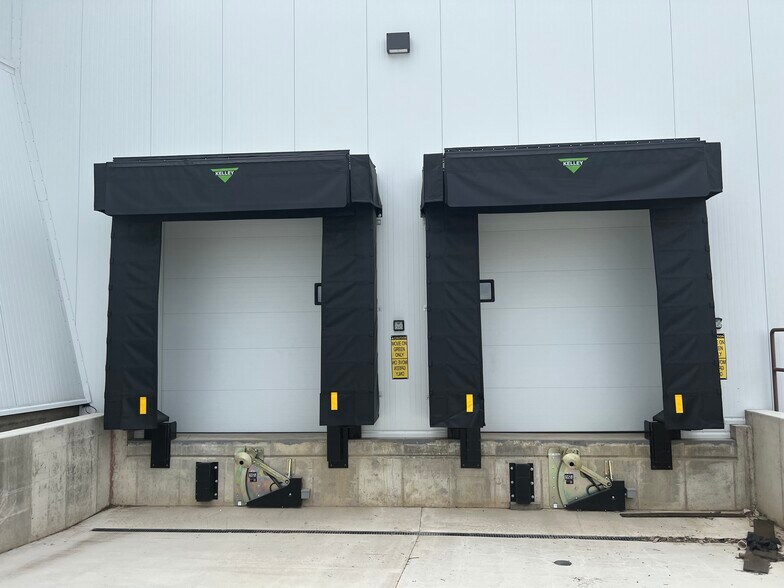 More Photos Of 2331 S 30th St, Lafayette Manufacturing For Sale