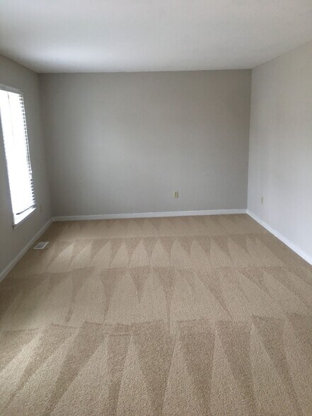 More Photos Of 5104 Highberry Woods Rd, Midlothian Multifamily For Sale