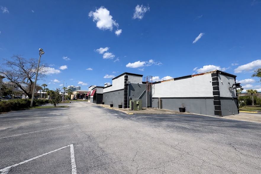 More Photos Of 6320 International Dr, Orlando Fast Food For Lease