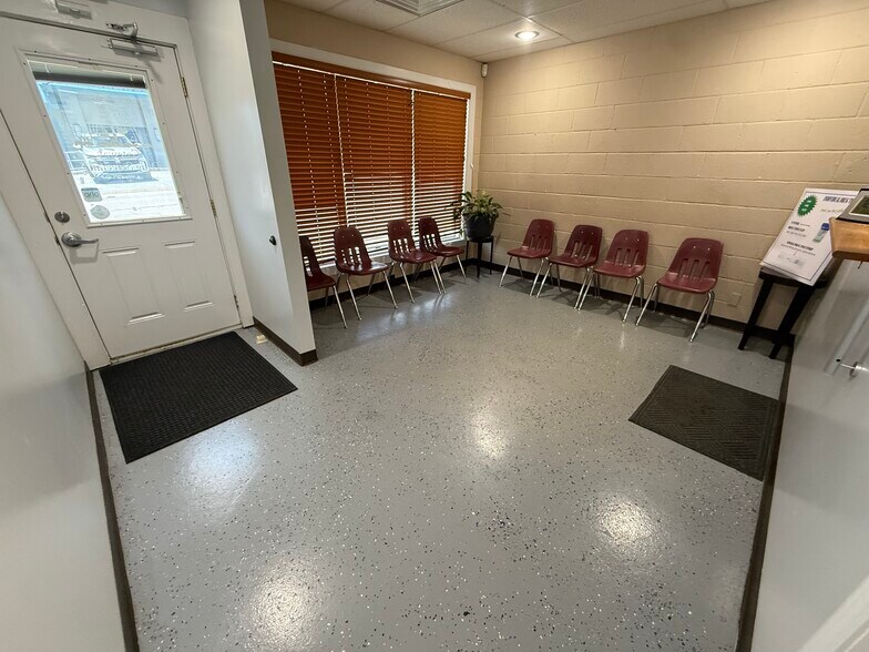 More Photos Of 206 S Church St, Union Office For Sale