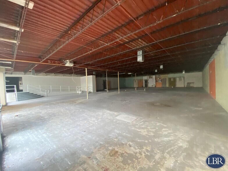More Photos Of 1520 Highland Ave, Melbourne Restaurant For Lease