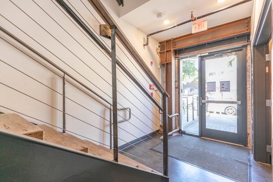 More Photos Of 1100 R St, Sacramento Loft Creative Space For Lease
