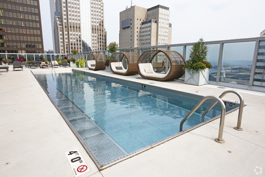 More Photos Of 200 N Michigan Ave, Chicago Apartments For Lease
