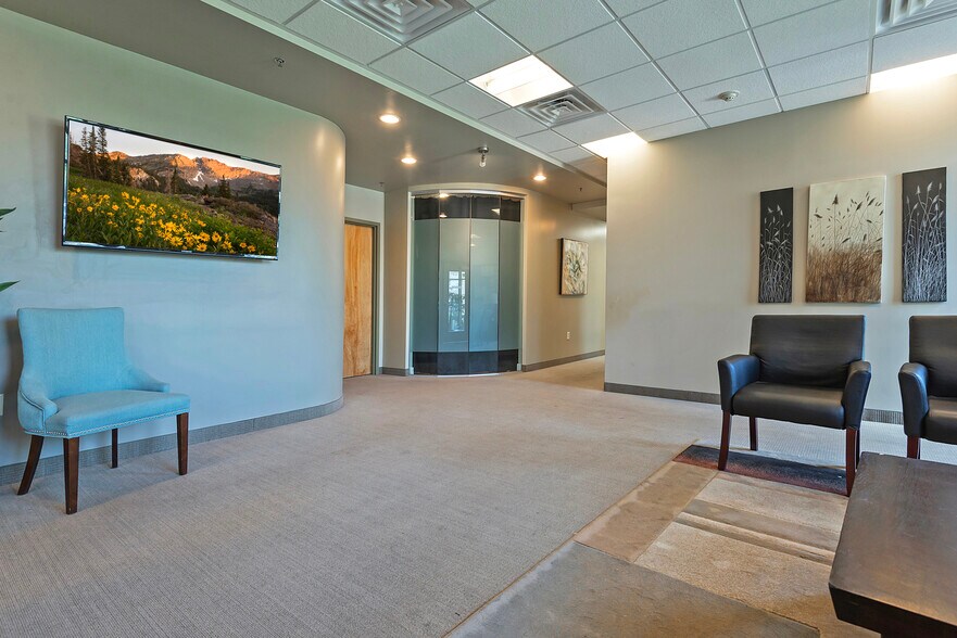More Photos Of 7370-7430 Creek Rd, Midvale Office For Sale