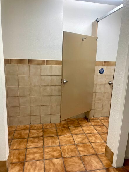 More Photos Of 1155 E Grand Ave, Escondido Medical For Sale