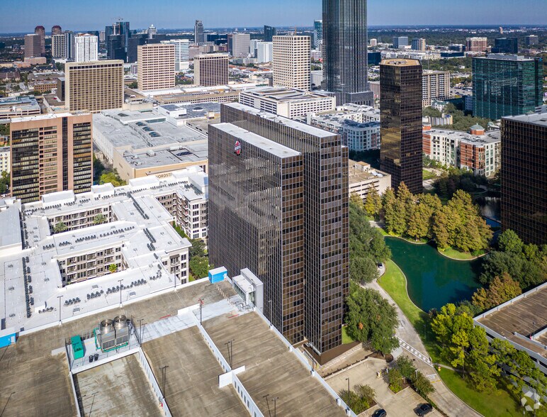 More Photos Of 3000 Post Oak Blvd, Houston Office For Lease