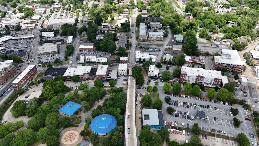 More Photos Of 300 Forest Ave, Chattanooga Office For Sale
