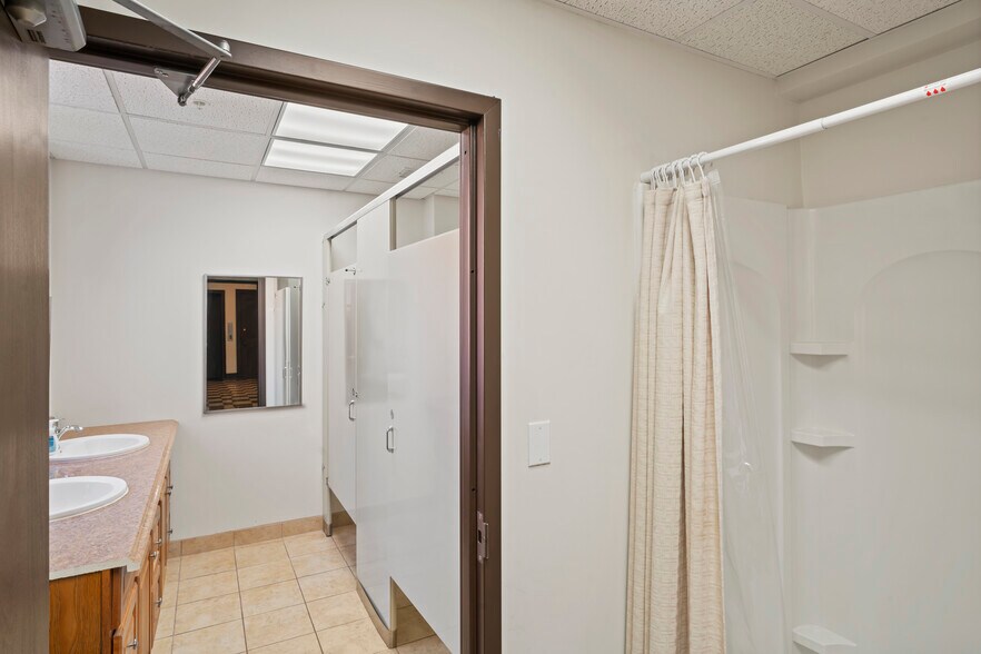 More Photos Of 216 Crown St, New Haven Office For Sale