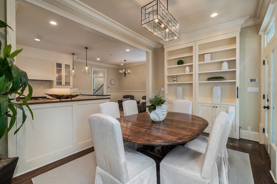 More Photos Of 2315 Routh St, Dallas Office Residential For Sale