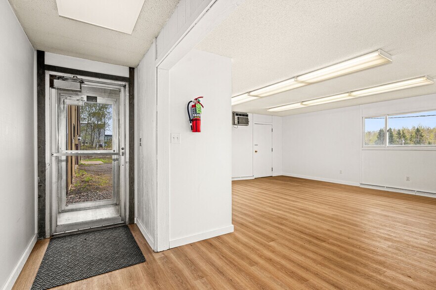 More Photos Of 9353 Westgate Blvd, Duluth Warehouse For Sale