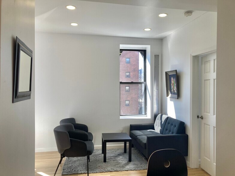 More Photos Of 197 Madison St, New York Apartments For Sale