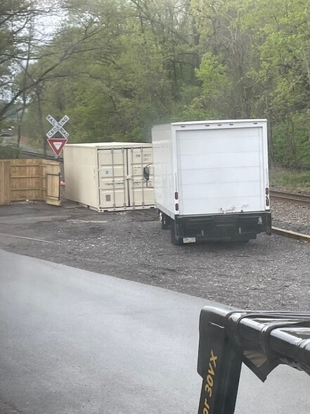 More Photos Of 122 4th St, Pittsburgh Manufacturing For Sale