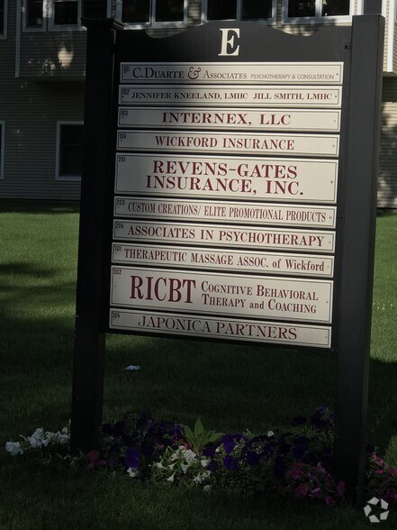 More Photos Of 1130 Ten Rod Rd, North Kingstown Medical For Sale