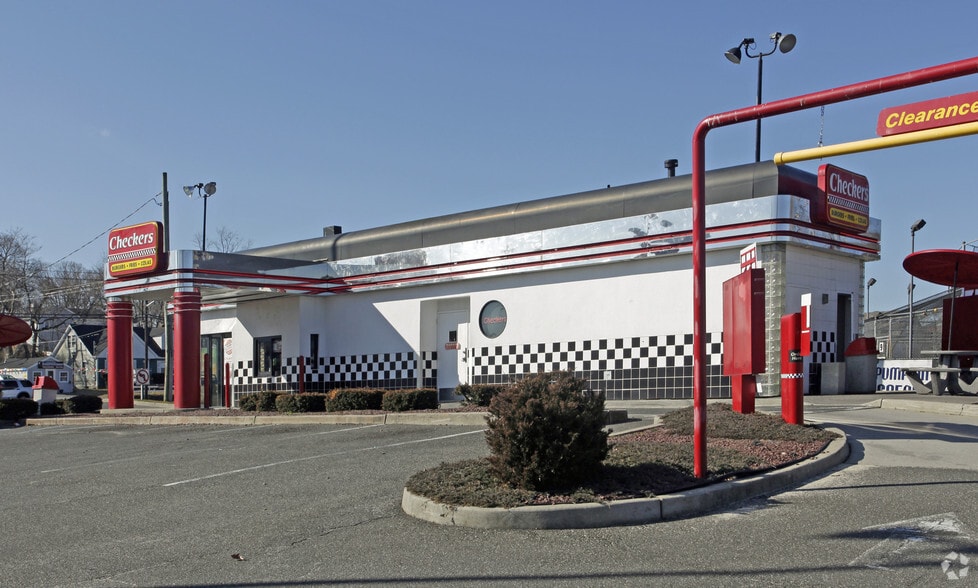 More Photos Of 1115 Middle Country Rd, Selden Fast Food For Lease