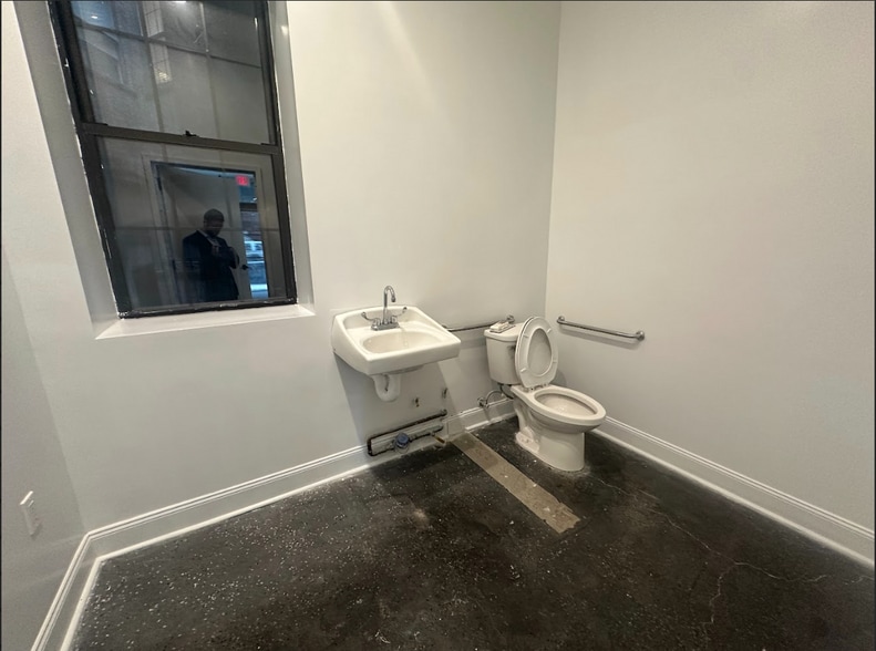 More Photos Of 77 E 3rd St, New York Apartments For Lease