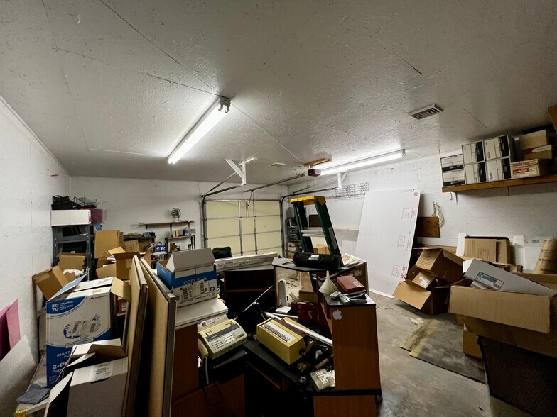 More Photos Of 1120 E Jackson St, Macomb Freestanding For Sale