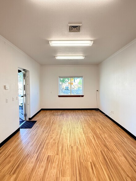 More Photos Of 1212 Columbia Park Trl, Richland Office For Lease