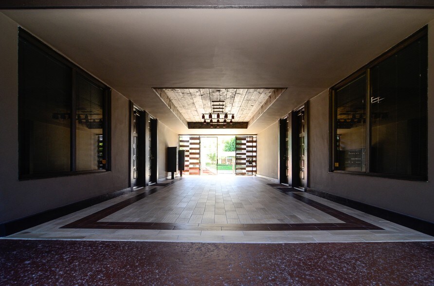 More Photos Of 315 Arden Ave, Glendale Office For Sale