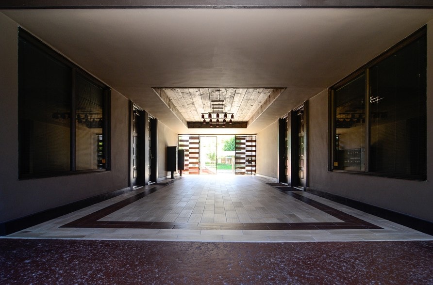 More Photos Of 315 Arden Ave, Glendale Office For Sale