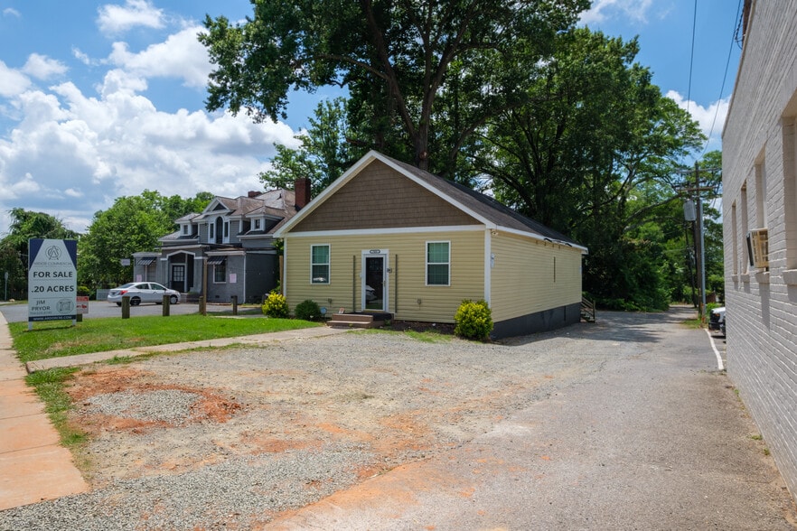 More Photos Of 709 Louise Ave, Charlotte Storefront Retail Office For Sale
