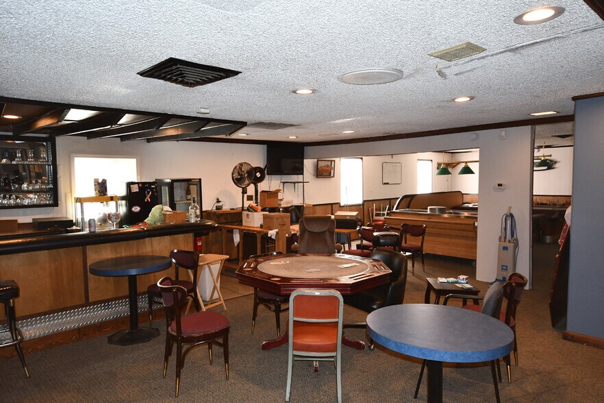 More Photos Of 2620 W 2nd St, The Dalles Restaurant For Sale