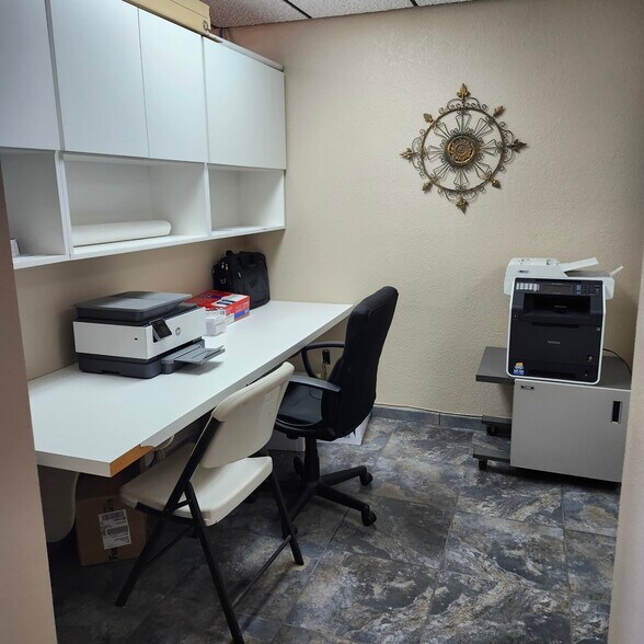 More Photos Of 1987 Mcculloch Blvd, Lake Havasu City General Retail For Sale