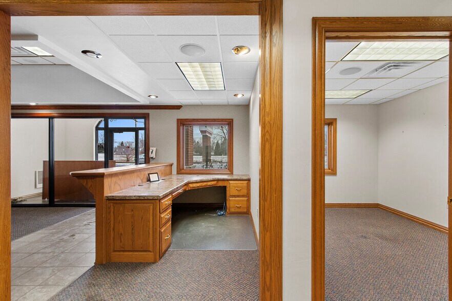 More Photos Of 1201 Enterprise Dr, De Pere Office For Lease