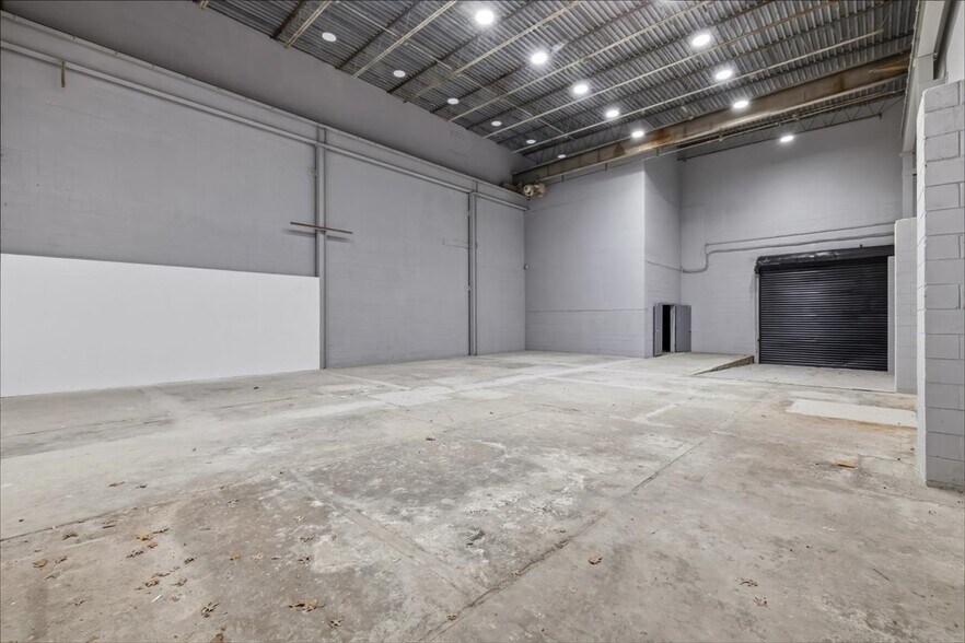 More Photos Of 470 Belleville Tpke, North Arlington Warehouse For Sale