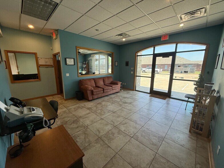 More Photos Of 2240 NW 164th St, Edmond Office For Sale