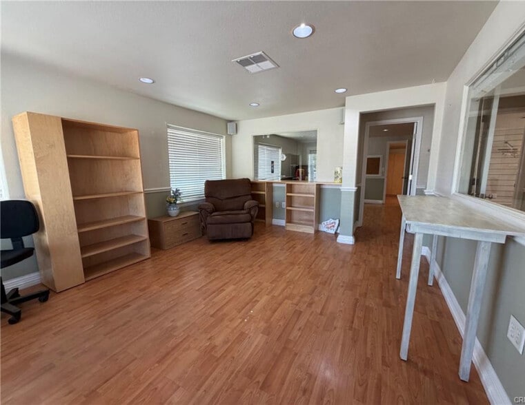 More Photos Of 7671 Skyway, Paradise Storefront Retail Office For Sale
