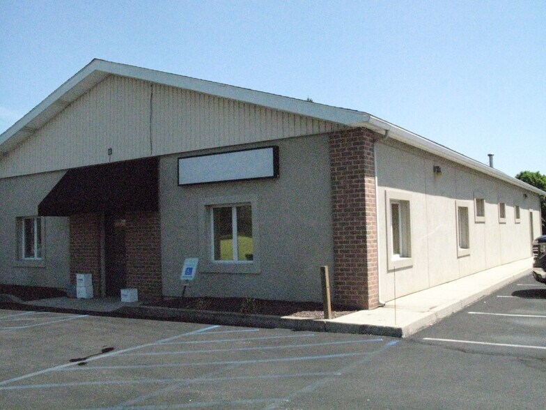 More Photos Of 4955 Route 873, Schnecksville Medical For Lease