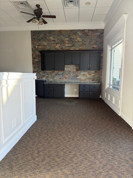 More Photos Of 3520 US Highway 41 N, Byron General Retail For Lease