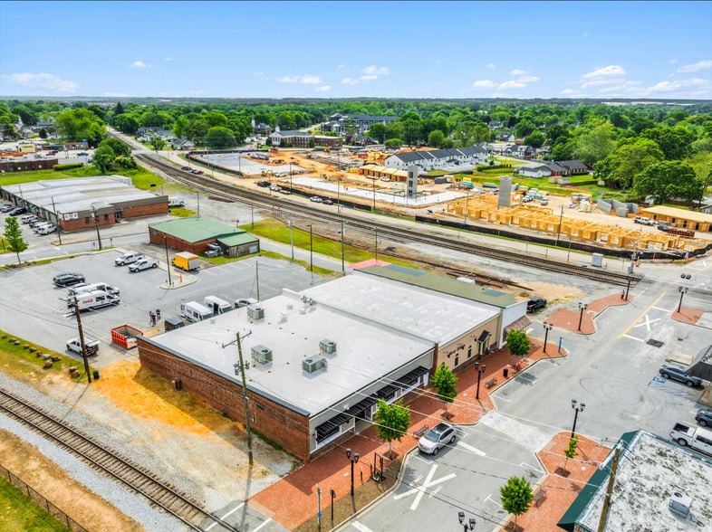 More Photos Of 317 Trade St, Greer Storefront Retail Office For Sale