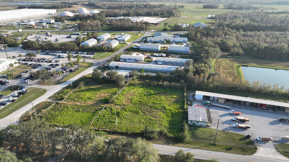 More Photos Of 8420 Epicenter Blvd, Lakeland Unknown For Lease