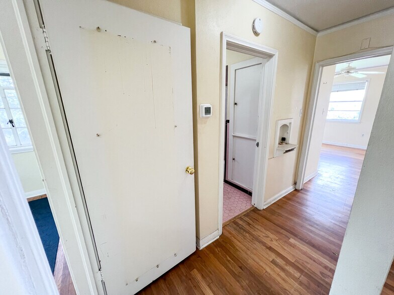 More Photos Of 1306 W Wall St, Midland Office For Lease